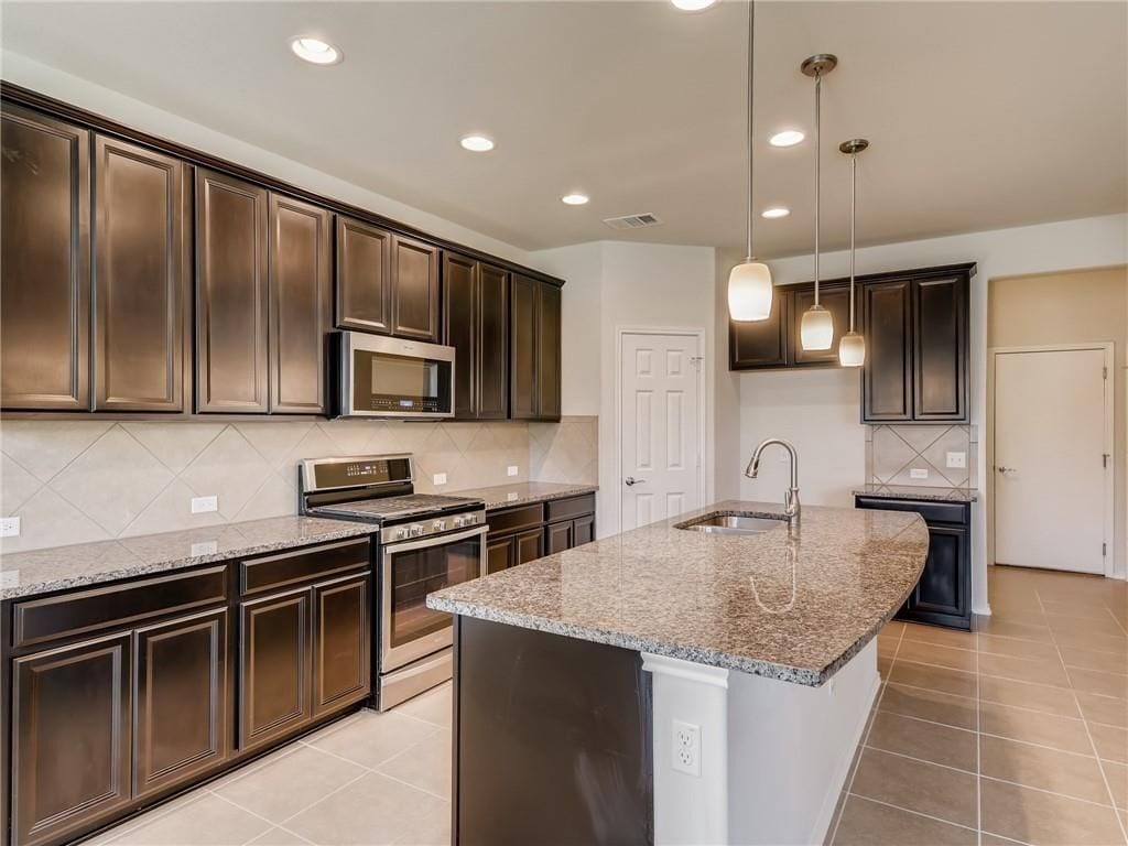 Building Photo - 9801 Tolima Dr