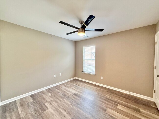 Building Photo - Newly Remodeled 4BD, 2.5BA Raleigh Home wi...