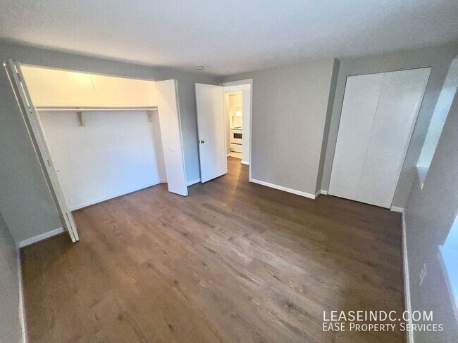 Building Photo - 1532 15th St NW