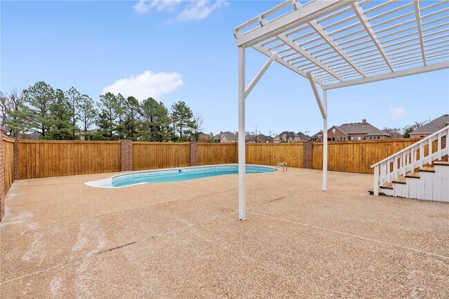 Building Photo - 5307 S Bellview Rd