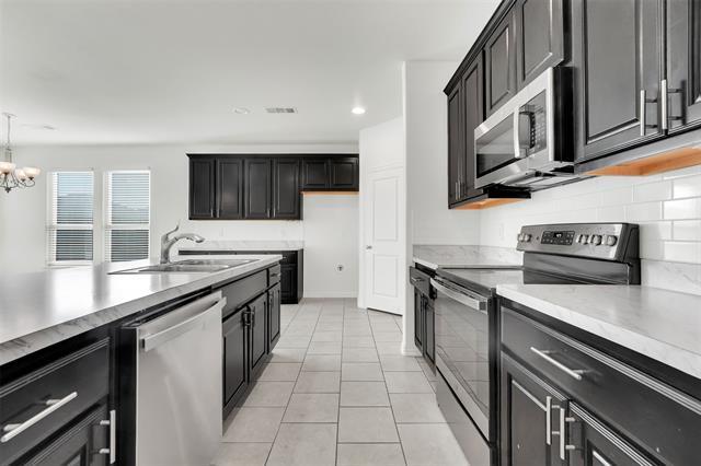 Building Photo - 309 Emerald Creek Dr