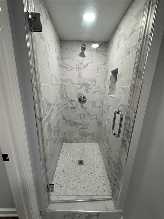 Building Photo - 2647 Warwick Cir NE