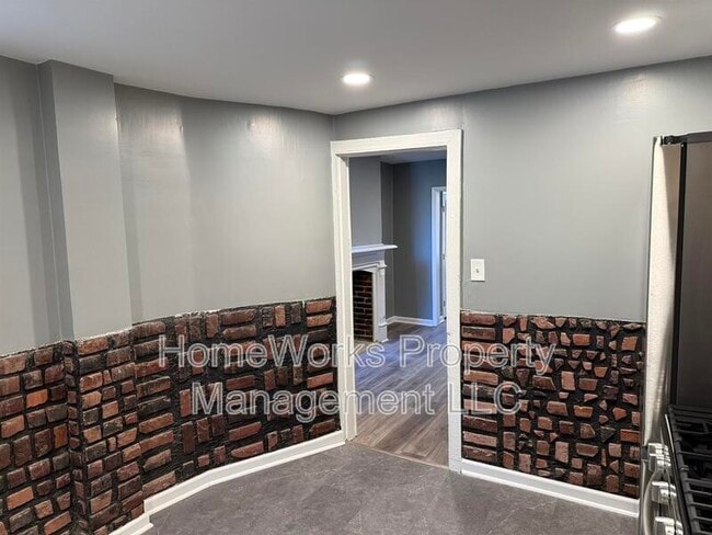 Building Photo - 1139 Hull St