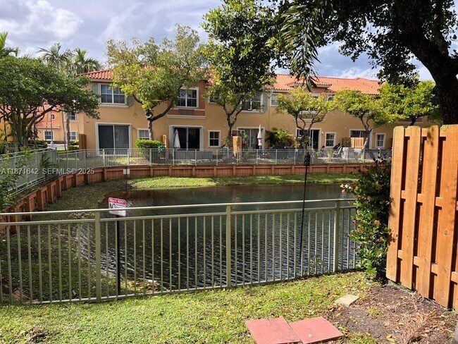 Building Photo - 4949 N Harbor Isles Dr