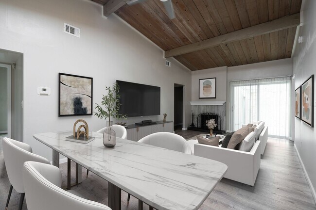 Building Photo - 5014 Chaparral Way