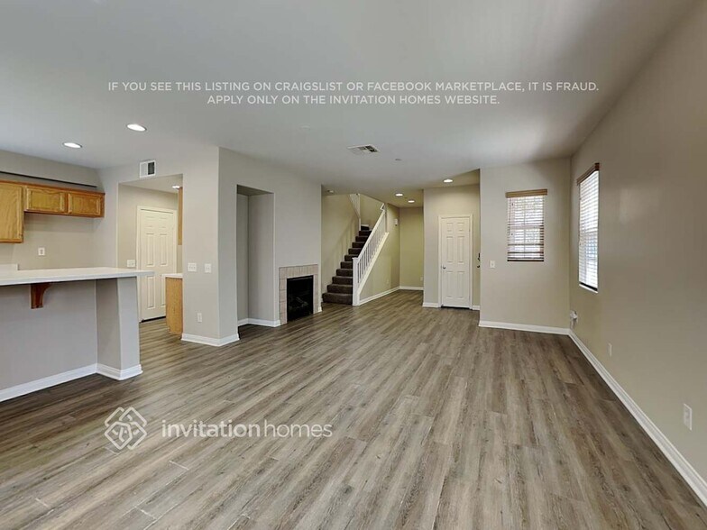 Building Photo - 1890 Lobo