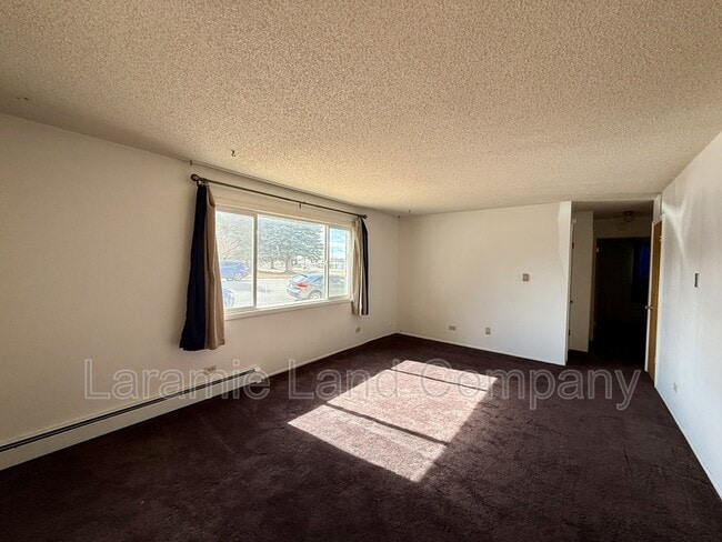 Building Photo - 1503 E Baker St