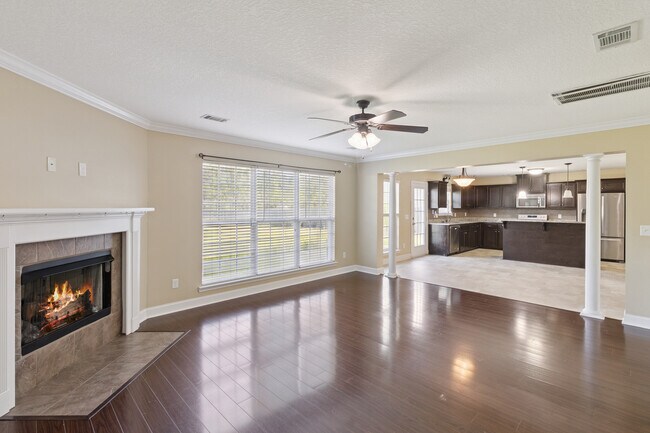 Building Photo - 608 Piedmont Ave