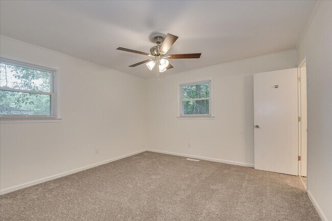 Building Photo - Newly Updated 4 Bed/2 Bath Columbia County...