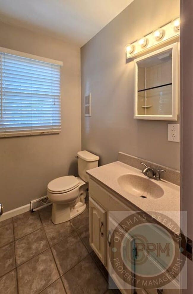 Building Photo - Beautiful 4 Bed 2 Bath Millard Home