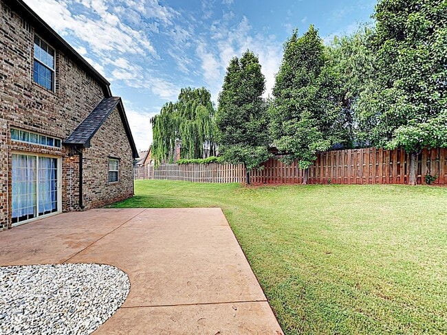Building Photo - Beautiful East Edmond home in Belmont Farms.