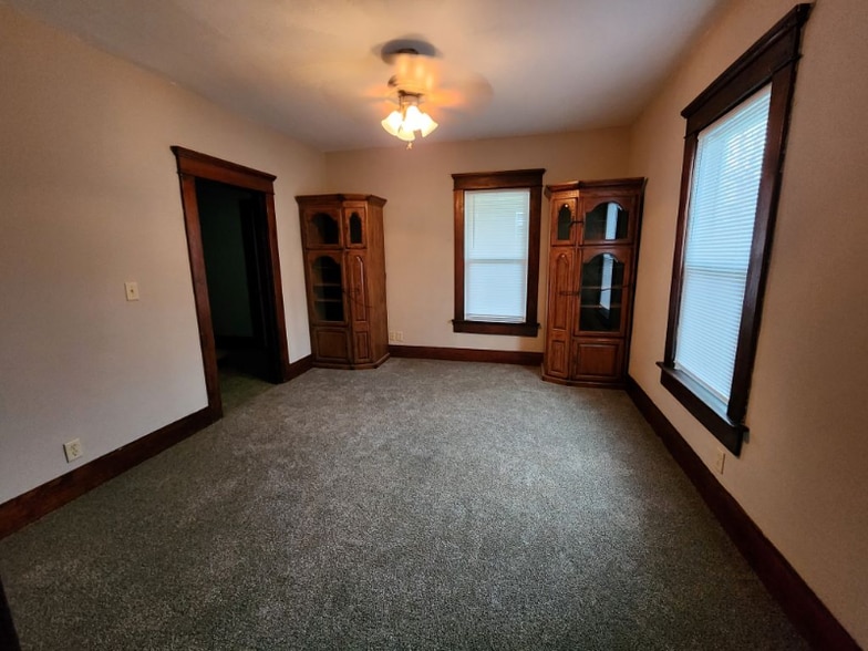 Building Photo - 2330 Grand Ave