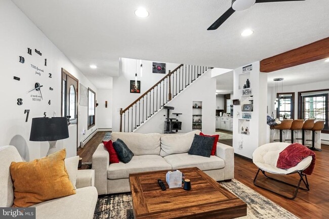 Building Photo - 761 Timberlake Dr