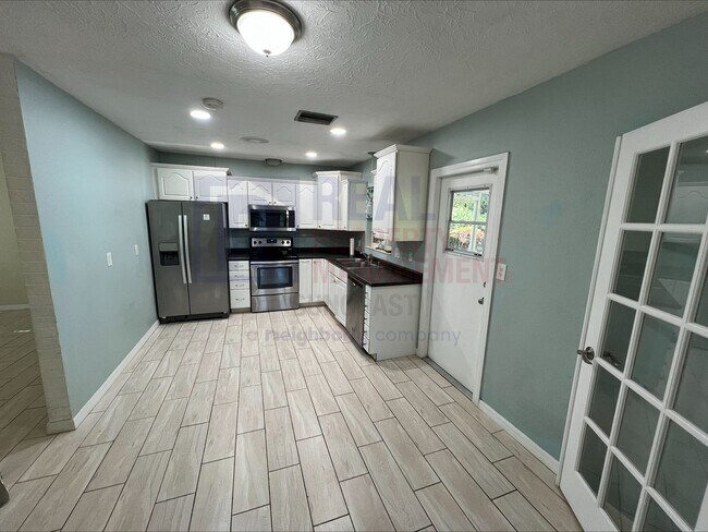 Building Photo - 210 57th St W