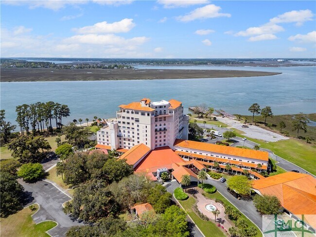 Building Photo - 700 Wilmington Island Rd