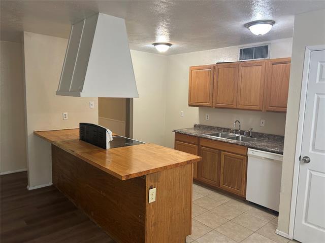 Building Photo - 1605 Pilot Way