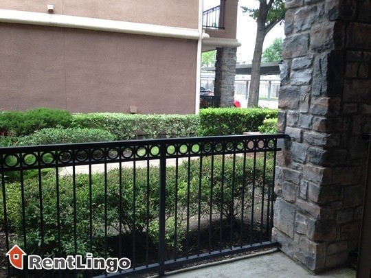 Building Photo - 2742 Jeanetta St
