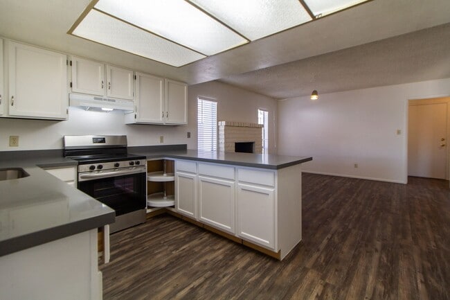 Building Photo - *COMING SOON IN FEBRUARY* 3 Bedroom 2 Bath Home