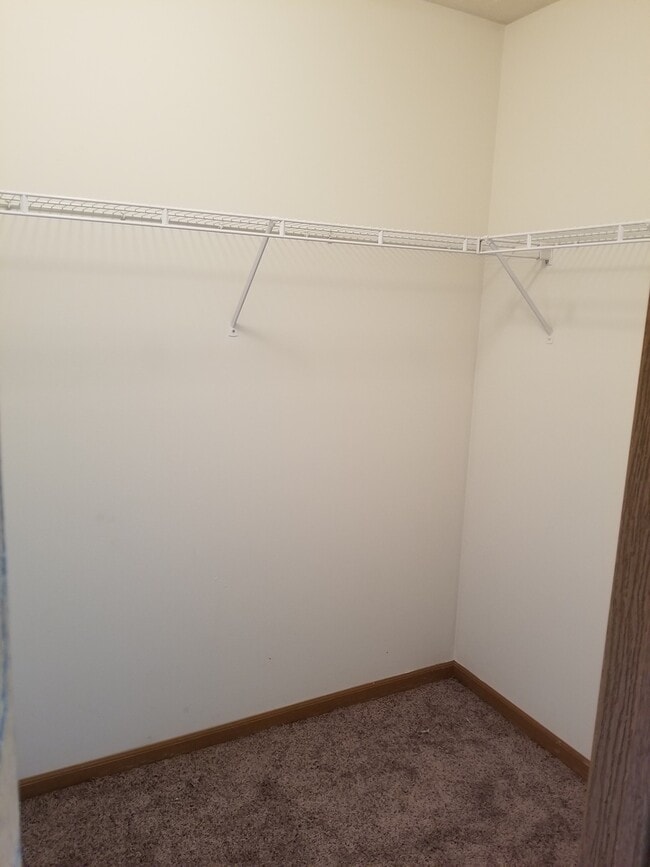 Building Photo - Spacious 3-Bedroom, 2-Bath with 2-Car Attached Garage!