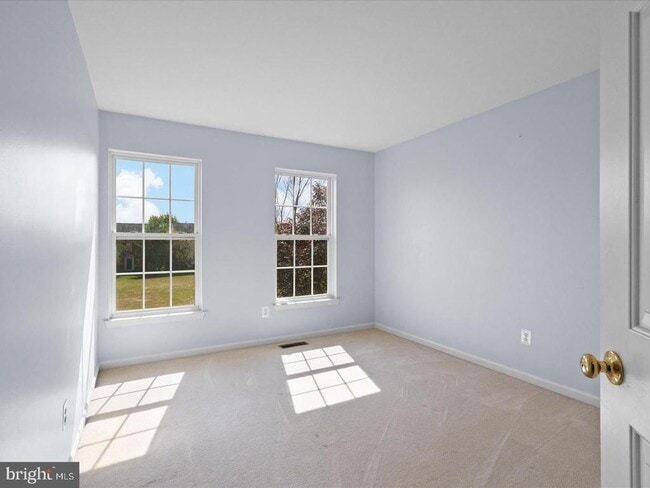 Building Photo - 6713 Selbourne Ln