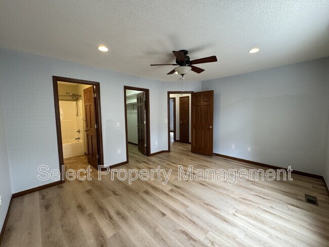 Building Photo - 1808 Noble Kinsmen Pl