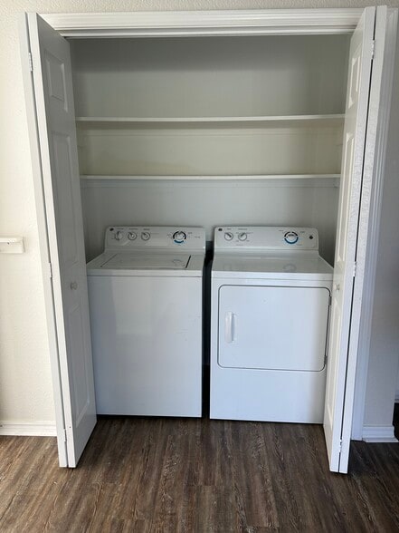 Building Photo - 1474 N Caddo Ave