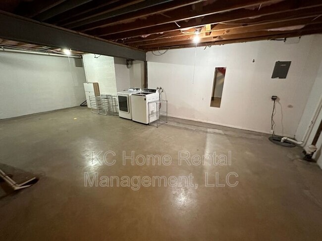 Building Photo - 5197 W 75th St
