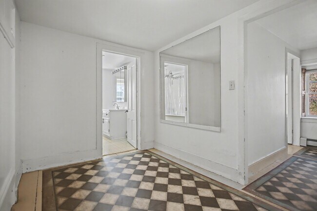 Building Photo - 739 Sergeantsville Rd