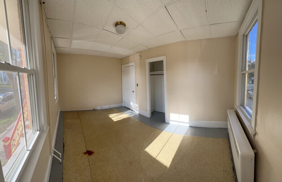 Building Photo - 29 N Union St