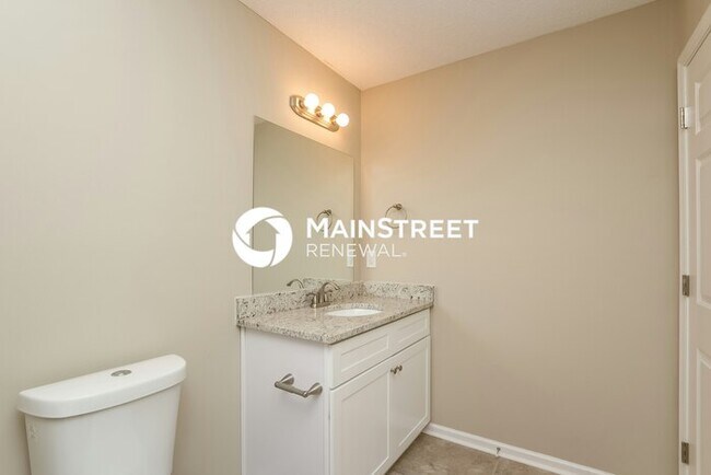 Building Photo - 4 Bedroom Pet-Friendly Home in Douglasville, GA with Main Street Renewal