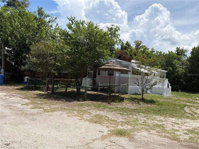 Building Photo - 8426 Kricket Ln