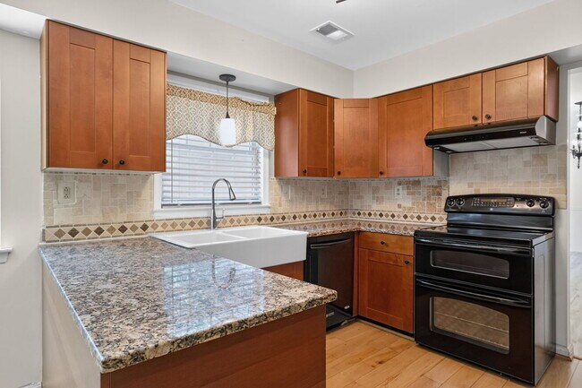Building Photo - 3758 Tarrington Pl