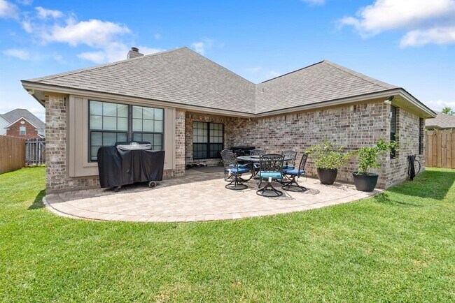 Building Photo - 935 Turtle Dove Trail