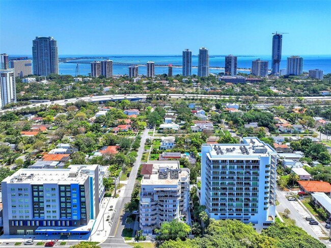 Building Photo - 280 SW 20th Rd