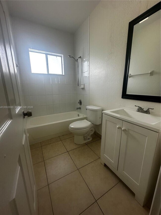 Building Photo - 26524 SW 138th Ave