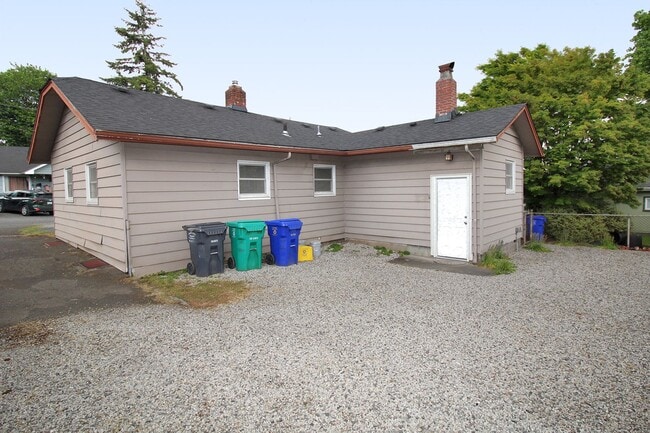 Building Photo - 4626 NE 96th Ave