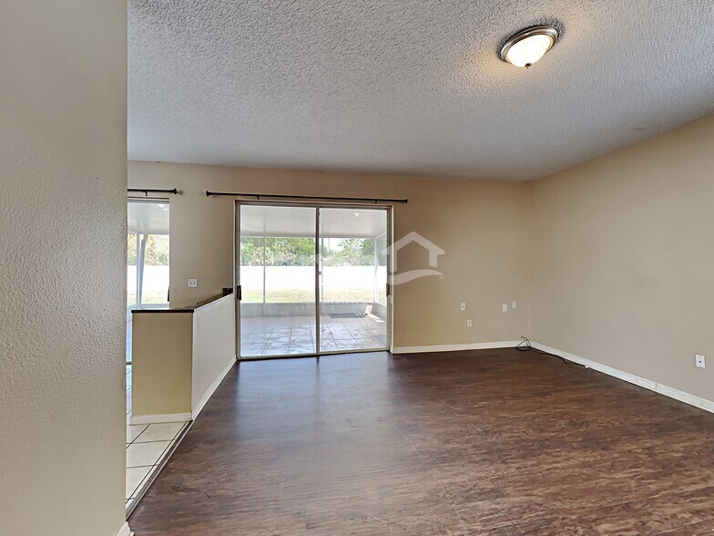 Building Photo - 1101 Blufield Ave