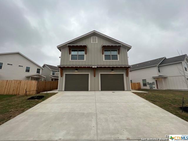 Building Photo - 13851 Enzo Gate