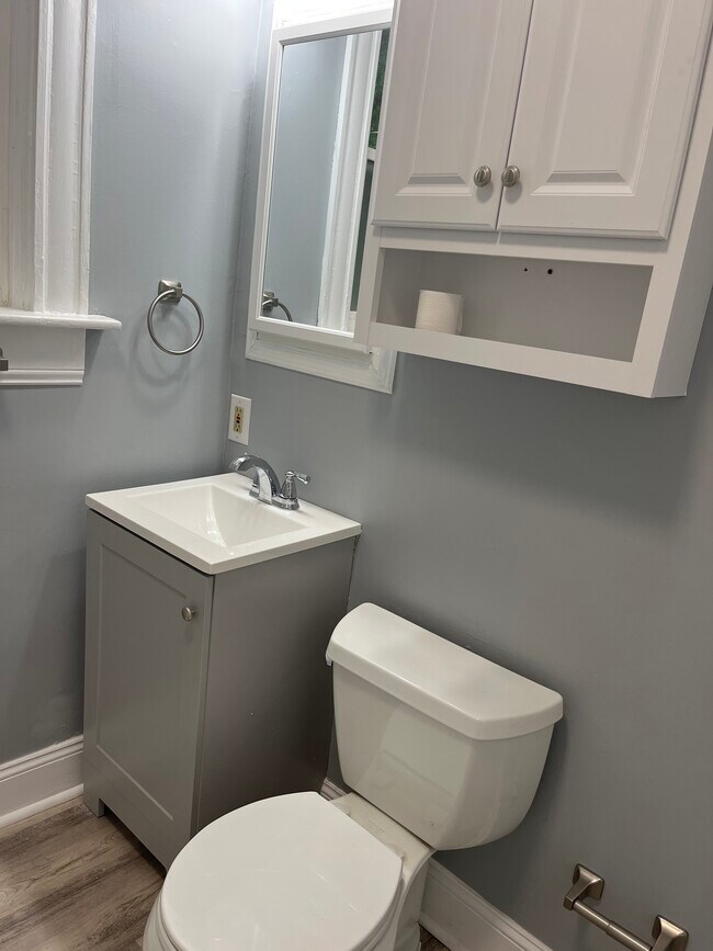 Building Photo - 3463 Cardiff Ave