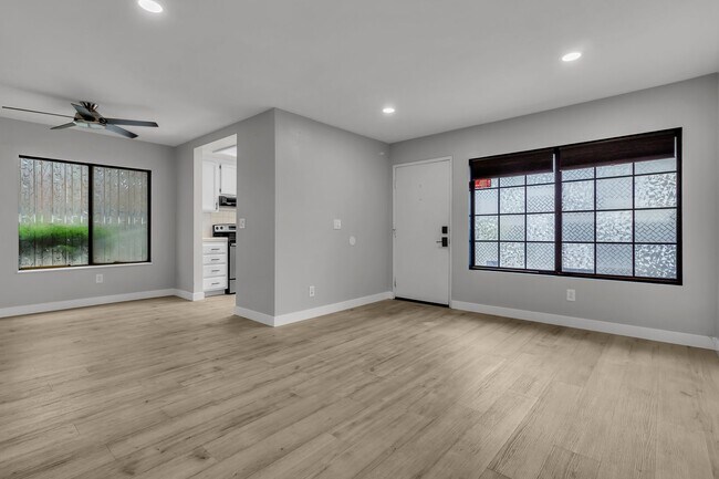 Building Photo - 3097 W Cheryllyn Ln