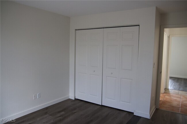 Building Photo - 320 Harry Ave S