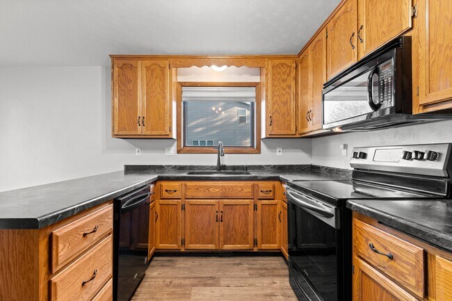 Building Photo - 2378 Cedar Rdg