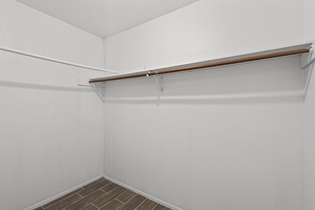 Building Photo - 7823 Bateman Ln