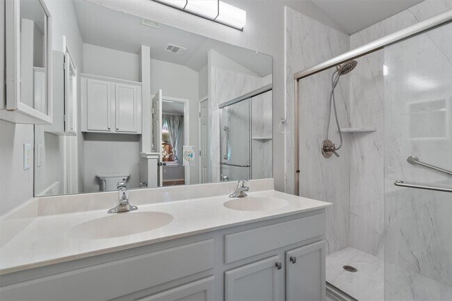 Building Photo - 2304 Jesse Owens Dr