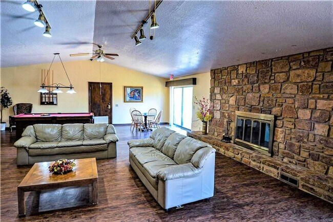 Building Photo - Corporate Furnished Two-Bedroom Condo - Utilities and Wi-Fi, From $1,825 monthly, Minimum of 3 mo...