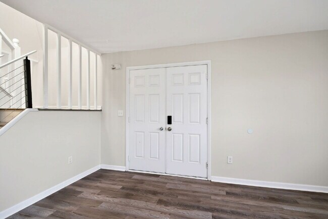 Building Photo - 931 Waycross Rd