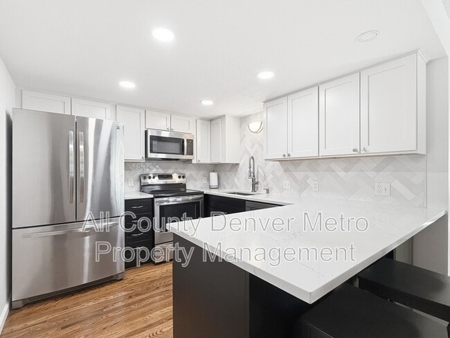 Building Photo - 8418 Everett Way