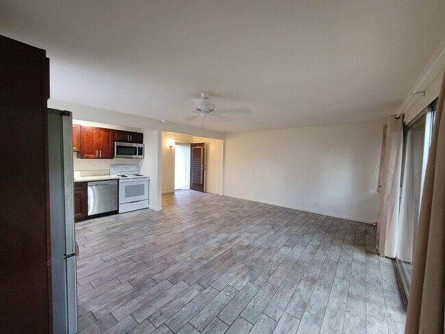 Building Photo - 3559 Lower Honoapiilani Rd
