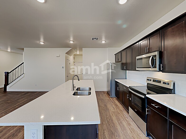 Building Photo - 720 Sienna Rising Dr