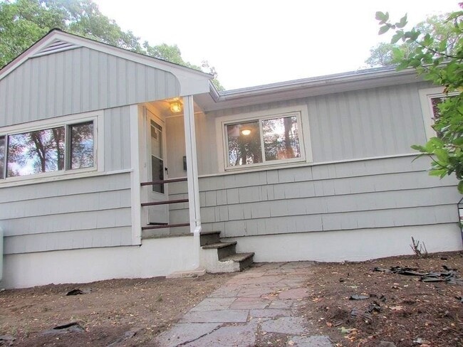 Building Photo - 1450 Washington St